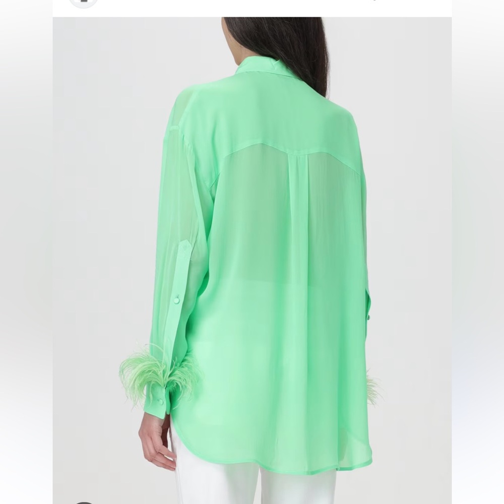 Used but very good condition women pinko shirt green